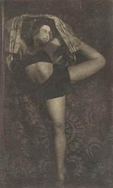 Alexander Grinberg. Danseuse 1926. Via mutualart