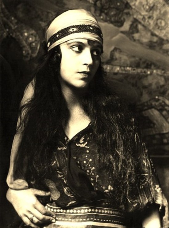 Alexander Grinberg. Portrait 1920. Via russianphotographs.net