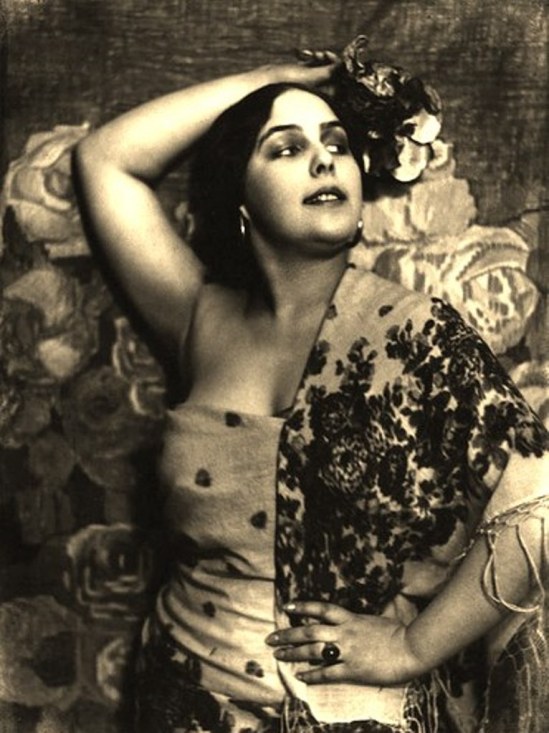 Alexander Grinberg1. Portrait 1920. Via russianphotographs.net