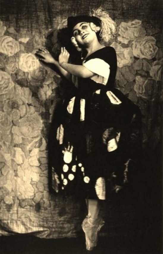 Alexander Grinberg23. The Art of Symbolism 1920. Via russianphotographs