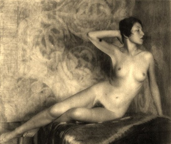 Alexander Grinberg9. Nu 1915-1930. Via russianphotographs.net