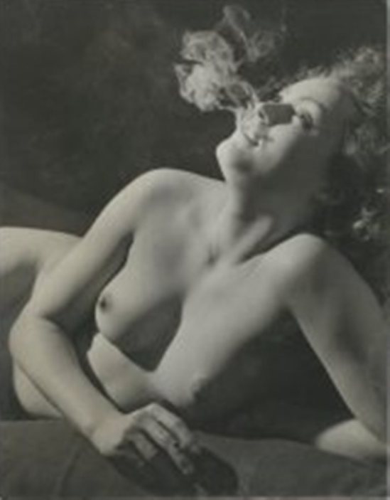 Brassaï. Nu à la cigarette Paris 1937 Via drouot