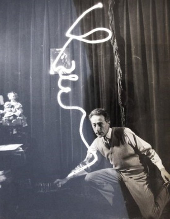 Jean Cocteau. Light painting 1950 Via vk.com