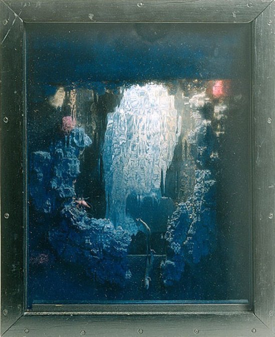 Joseph Cornell. Untitled (Owl box) entre 1946-1948 Via NGA