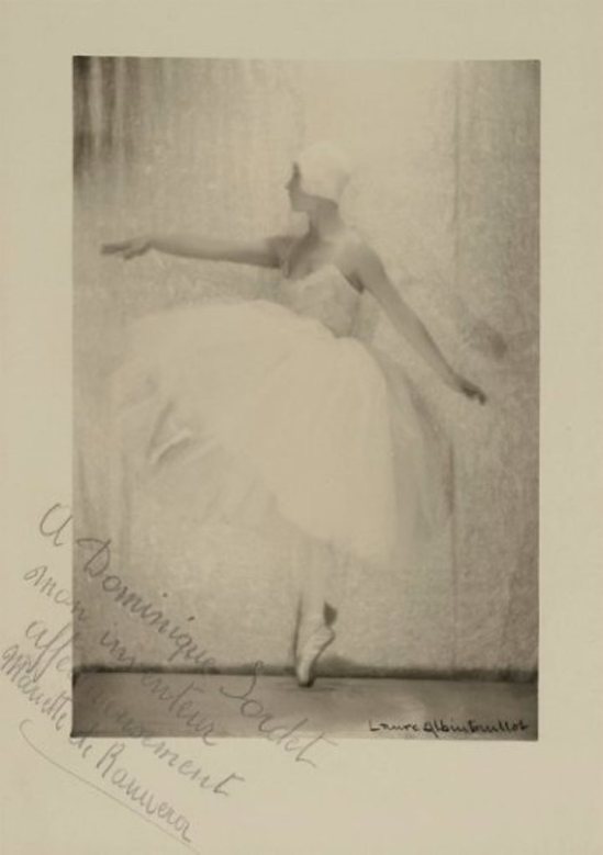 Laure Albin Guillot. Danseuse 1935. Via drouot