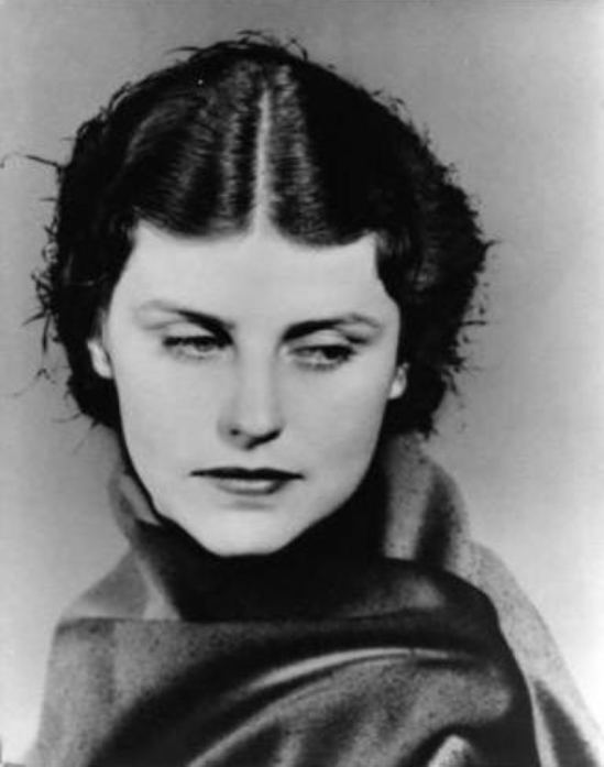 lee Miller. Dorothy Hill, New-York 1933 Via connaissancesdesarts