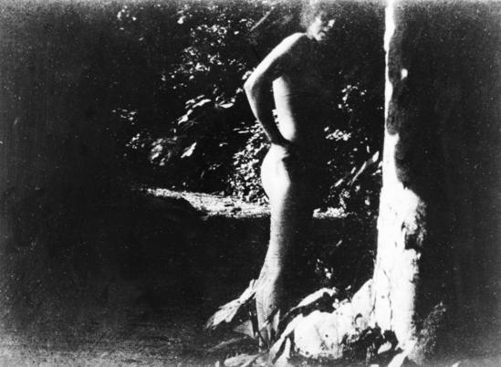 Pierre Bonnard.1900-1901. Jardin de Montval. Marthe Bonnard. RMN