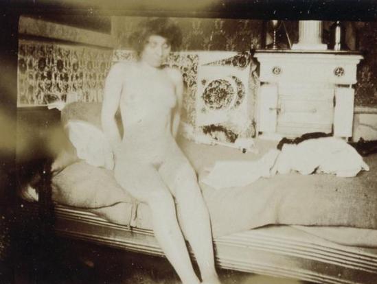 Pierre Bonnard4. Marthe Bonnard vers 1900-1901. RMN