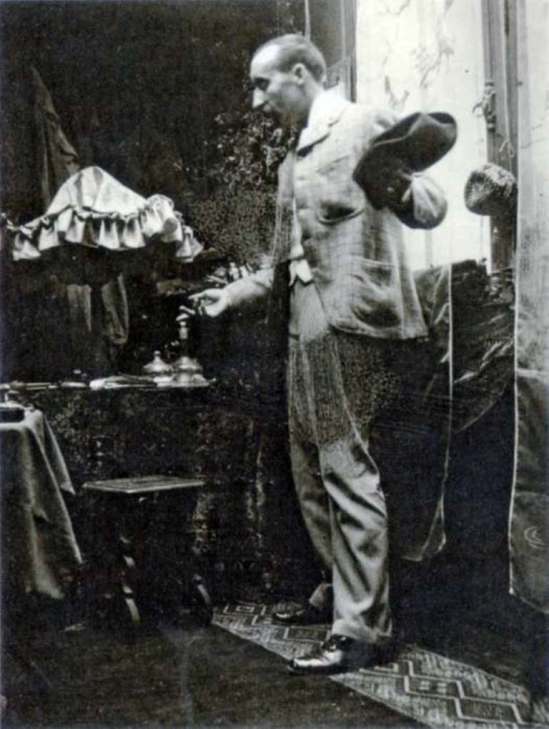 Alphonse Marie Mucha. Paul Gauguin 1893 Via muchafoundation