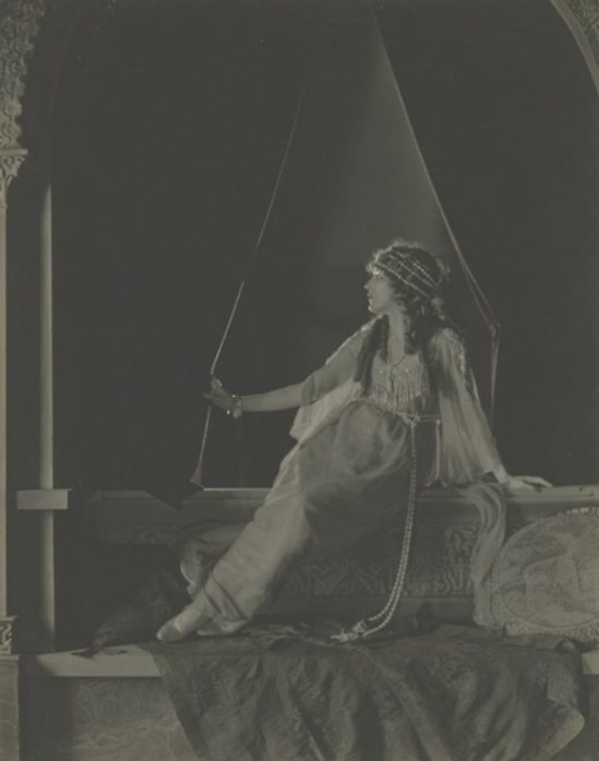 James Abbe. Portrait of Mary Pickford (Mary Pickford Company, 1920) Via liveauctioneers