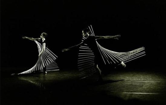 Chorégraphie et costumes de Jean-Paul Céalis Via lucpetton.com