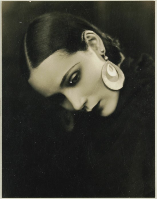 George F. Cannons . Portrait of Dolores del Rio 1920's Via theredlist