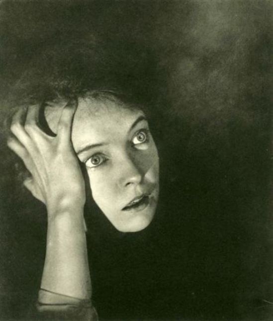 George Hoyningen-Huene. Lilian Gish 1930
