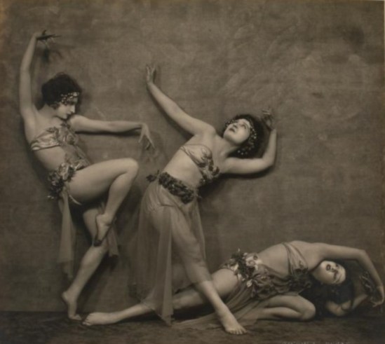 Nickolas Muray. Marmein Dancers in a drama dance 1924 Via nypl