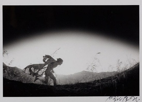 Eikoh Hosoe. Kamaitachi 1968 Via invaluable