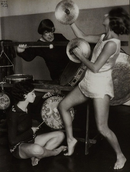 Lise Bing. Laban School, Frankfurt 1929 Via invaluable