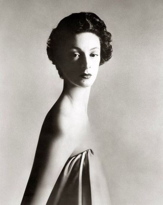 Richard Avedon. Marella Agnelli 1953 Via richardavedon.com