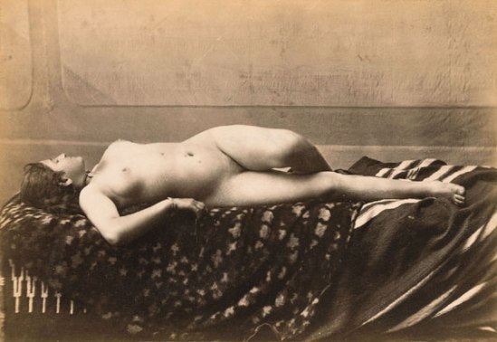 E.Aubin. Nu années 1880 Via wikibooks