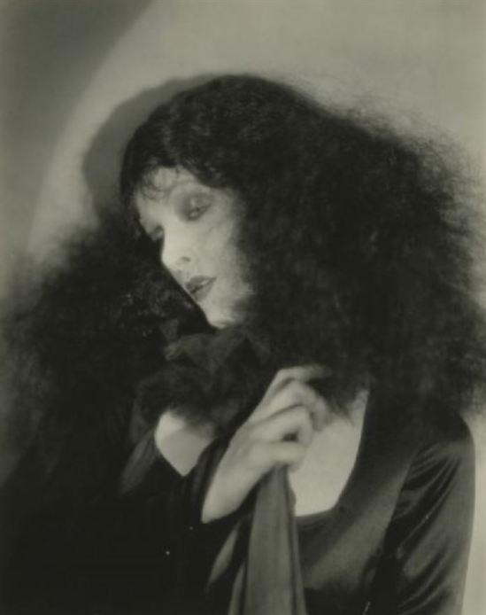 Myrna Loy 12Via fanpix