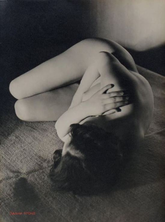 Sasha Stone. Etude de nu vers 1933 Via drouot