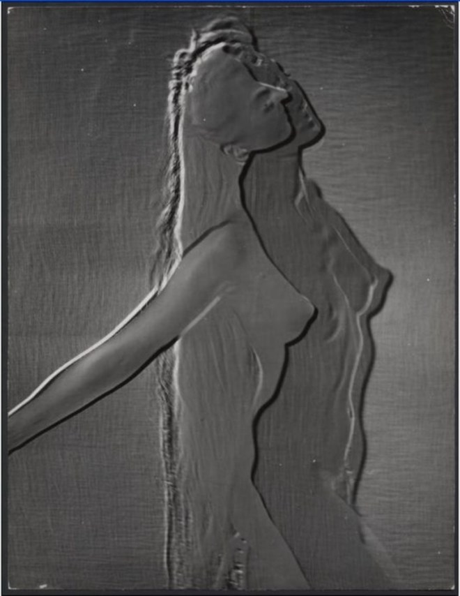 Erwin Blumenfeld, Sans titre. Tirage au gélatino-bromure dargent, Paris, 1937. © Collection privée de Henry et Yorick Blumenfeld