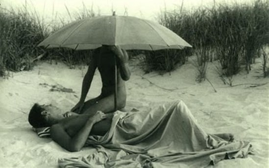 PaJaMa (Paul Cadmus, Jared French, Margaret French). Paul Cadmus with a woman 1930-1940. Via couleursdutemps