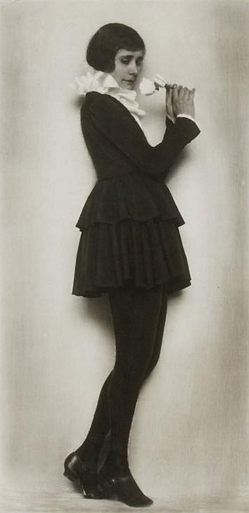 Trude Fleischman (1895-1990. The dancer Else Wiesenthal. Via invaluable