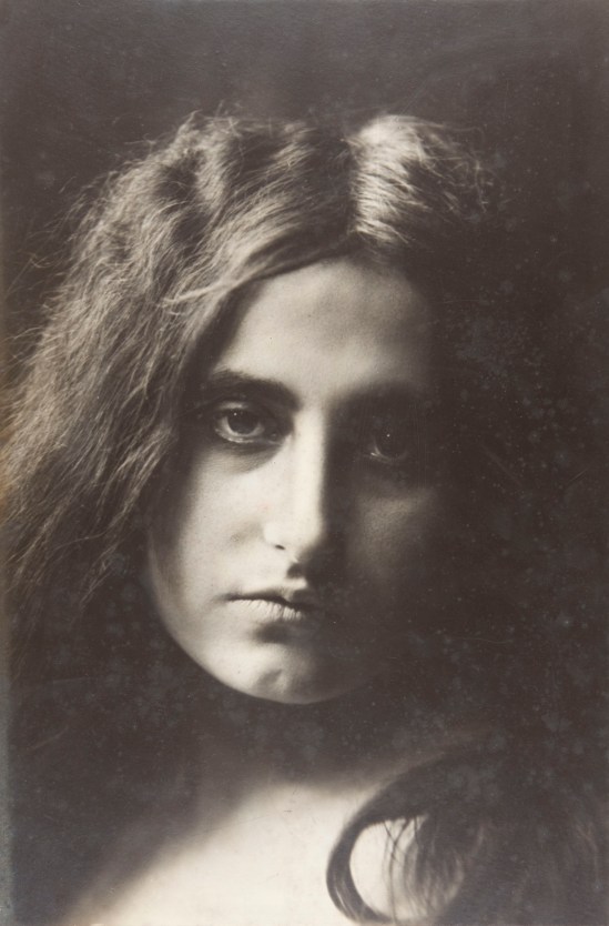 © Hereus de Joan Vilatobà5.  Non daté. Via museunacional