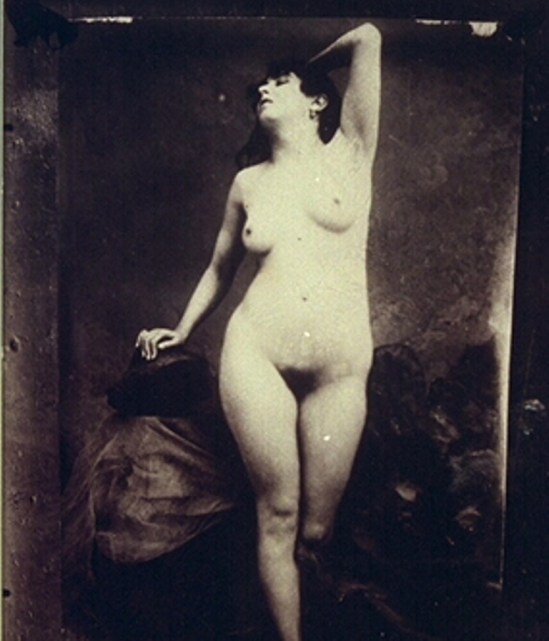 Eugène Atget1. 17bis rue Campagne Première, collection Man Ray 1926. Via geh.org