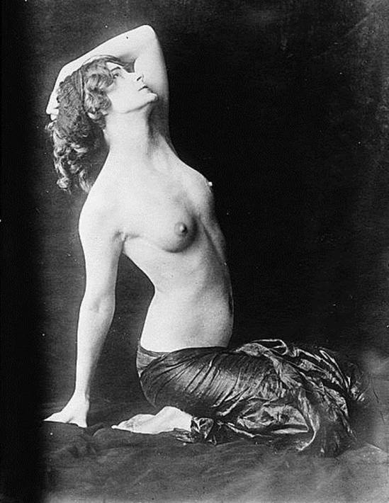 Dancer Adorée Villany1. Non datée. Via loc.gov