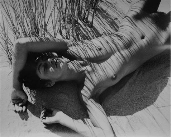 Herbert Matter1. Nude in reeds 1940. Via artnet