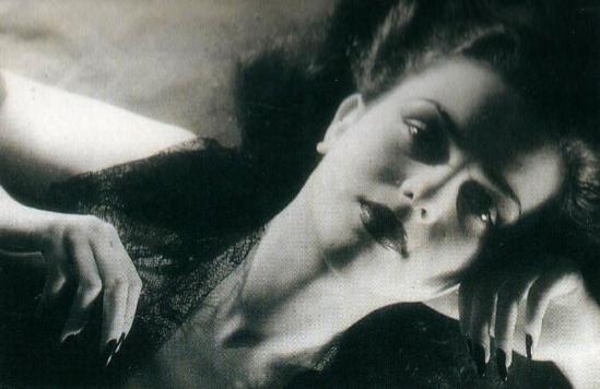 Jacques-Henri Lartigue. Florette, Paris 1944. Scan de Lartigue, l’album d’une vie. ®Centre Pompidou, Editions du Seuil 2003 (5)