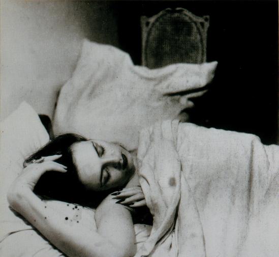 Jacques-Henri Lartigue. Florette, Paris 1944. Scan De Lartigue, l'album d'une vie. ®Centre Pompidou, Editions du Seuil 2003