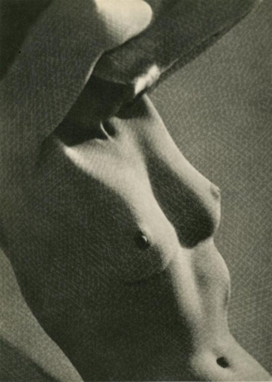 Martin Munkacsi6. Nude 1951. Via liveauctioneers