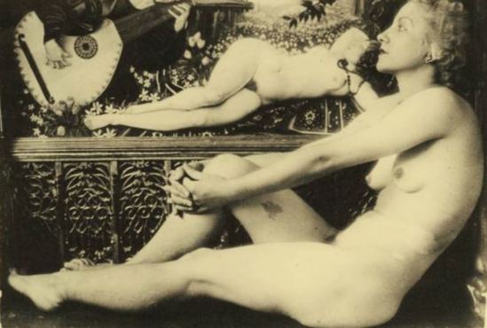 Photographe anonyme. Le joueur de mandoline 1940. Via drouot