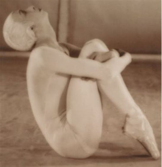 Studio Lipnitzki. Danilova dans Ode le ballet de Diaghilev 1928. Via artnet