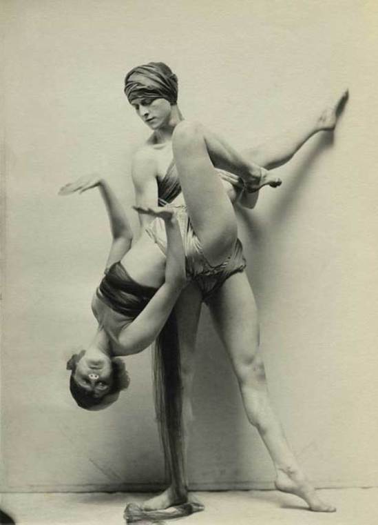 Charles Gates Sheldon. Dancers 1924. Via ithaque.gr