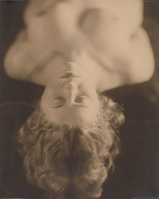 Jaroslav Fabinger. Blonde 1930-1939. Via argo.net