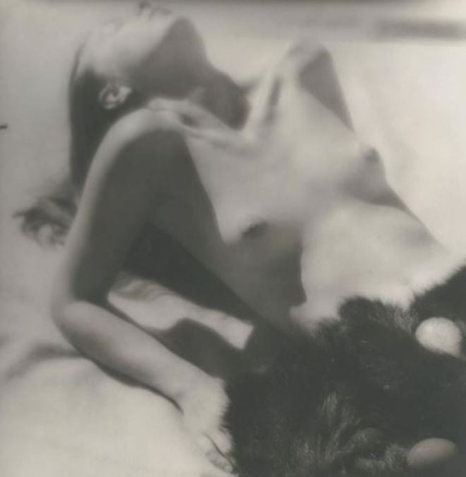 Josef Breitenbach. Sans titre 1940s. Via ccpemuseum