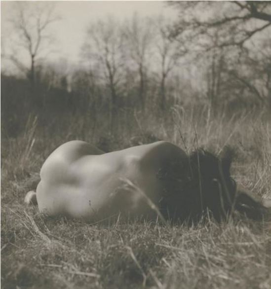 Josef Breitenbach. Sans titre 1952. Via ccpemuseum