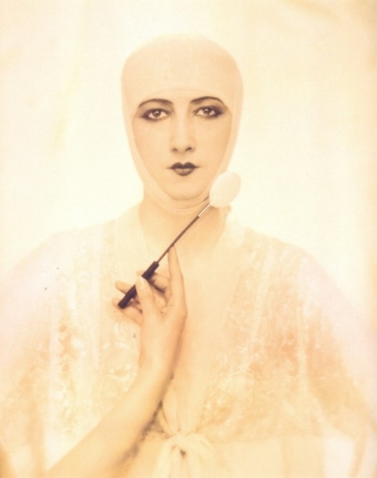 Baron Adolph de Meyer. Elizabeth Arden cosmetics ad, 1927. Via michaellothphotography