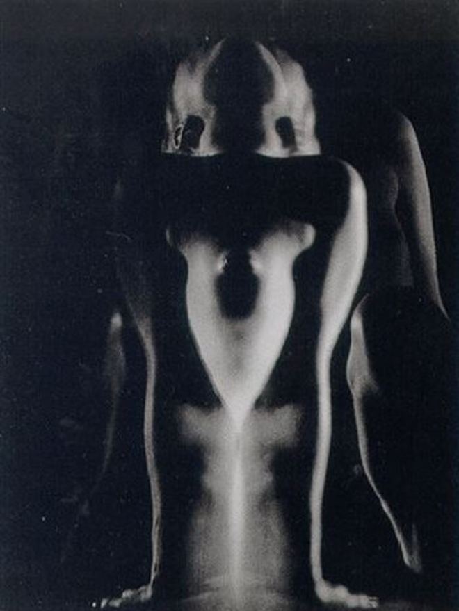 Emery P. Reves-Biro. Akt (Optigramm) 1930-1939. Via artnet