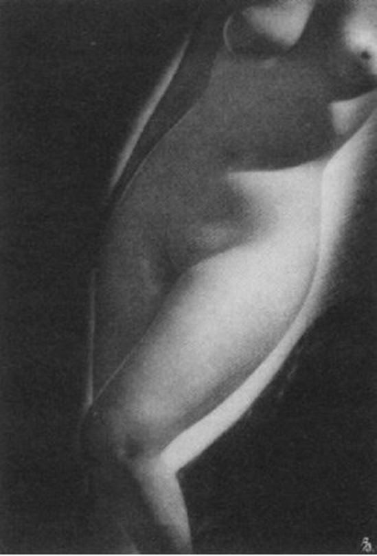 Emery P. Reves-Biro. Sans titre. Nude torso. Via artnet