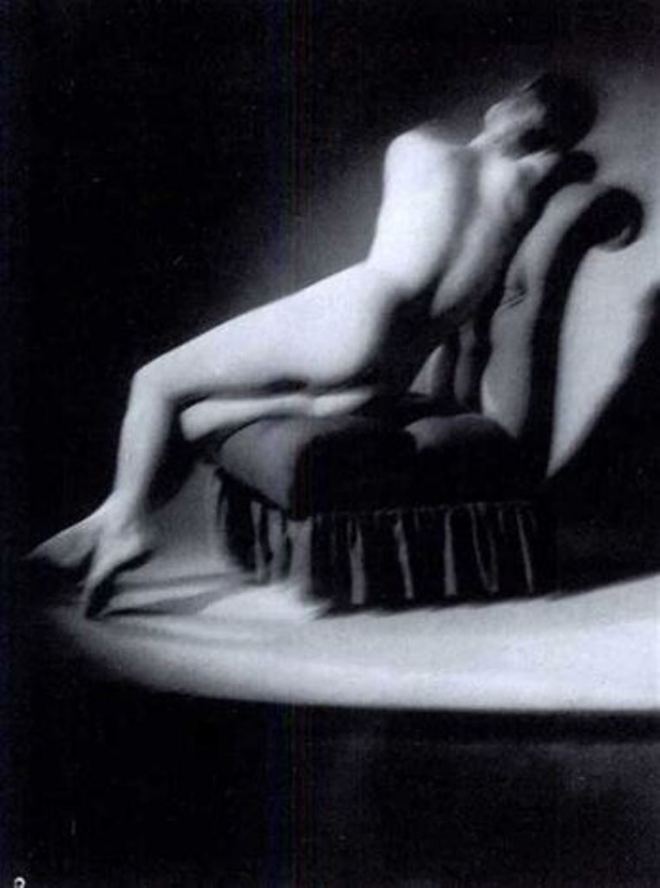 Emery P. Reves-Biro. Seated nude 1930-1939. Via artnet