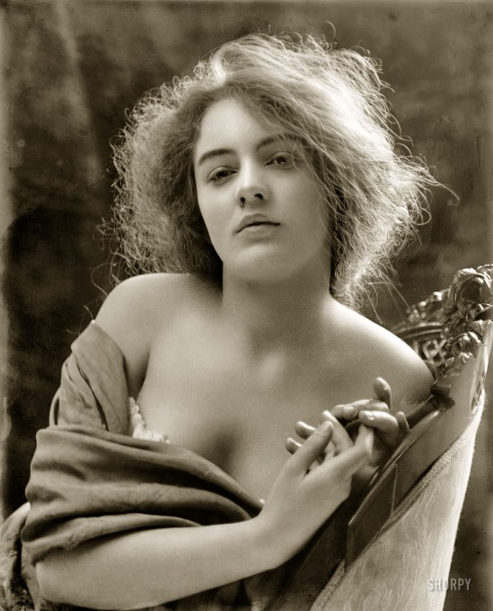 The dancer Evelyn Nesbit. Via flickr