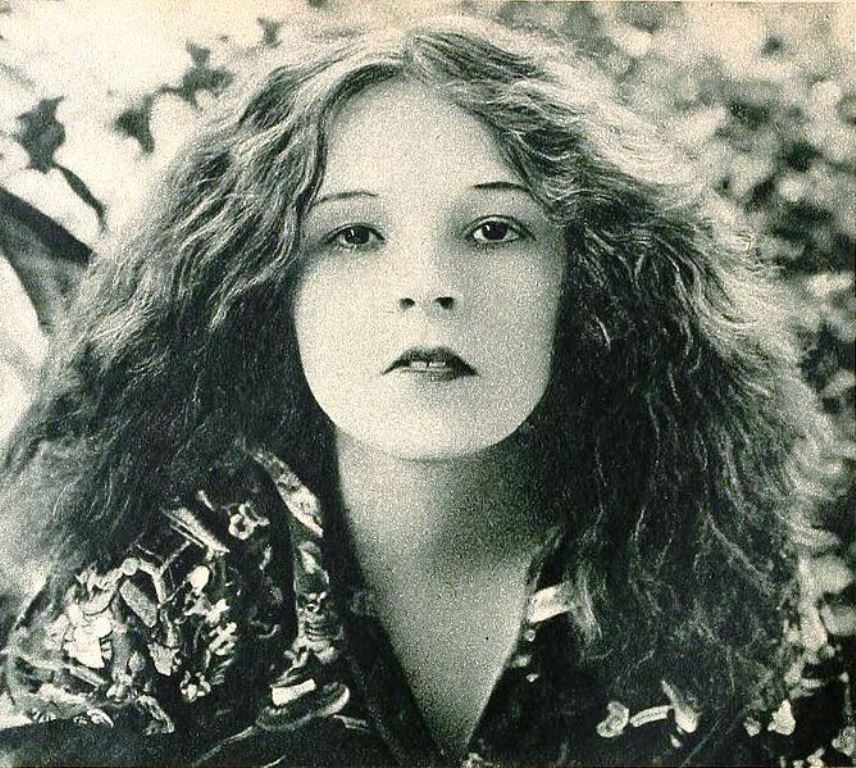 Actress and Ziegfeld performer Kay Laurell on page 26 of the December 1919 Shadowland