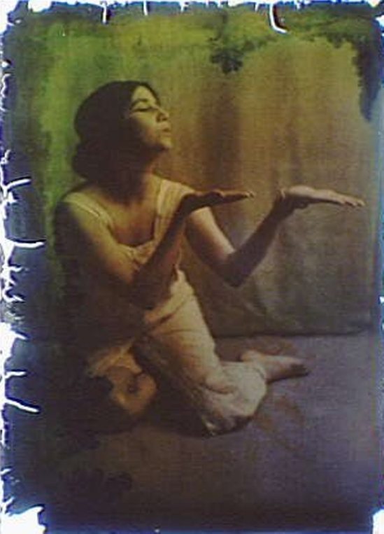 Arnold Genthe .Carmen de Gonzalez or Andrea Zamora of the Ruth St. Denis school 1906. Via amazon