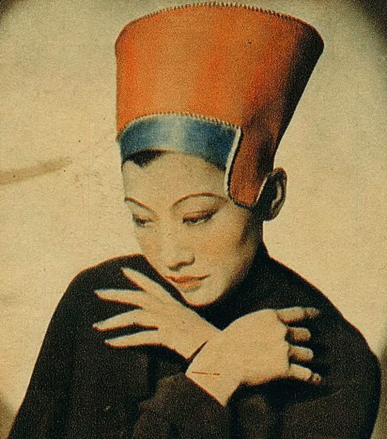 Anna May Wong as Nefertiti, 1930s. Thanks to kasbah Salomé