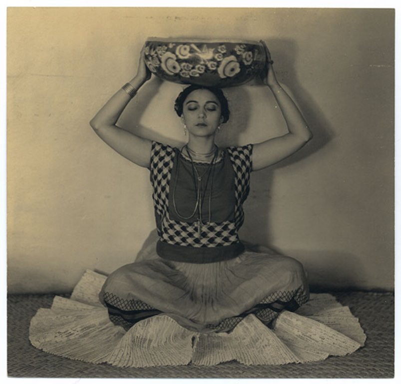 Edward Weston. Rosa Rolando(Rosa Covarrubias)  1926. Via catarinaudlap