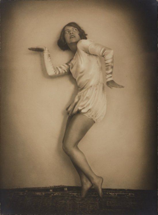 KA-FA Studio Bertl Komauer, Vienna c. 1924. Schule Bertl Komauer. Via liveauctioneers